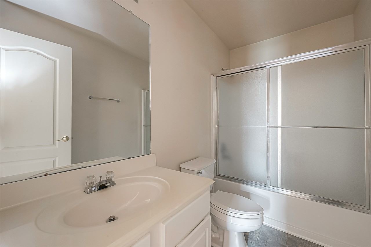 11814 Copperas Creek Dr #11814 - Photo 6 of 37