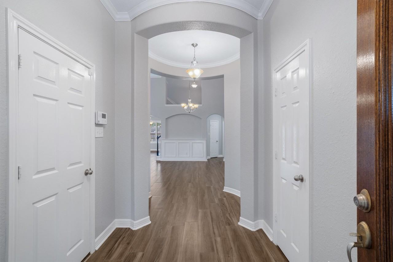 12103 Dawn Mist Ct #12103 - Photo 4 of 44