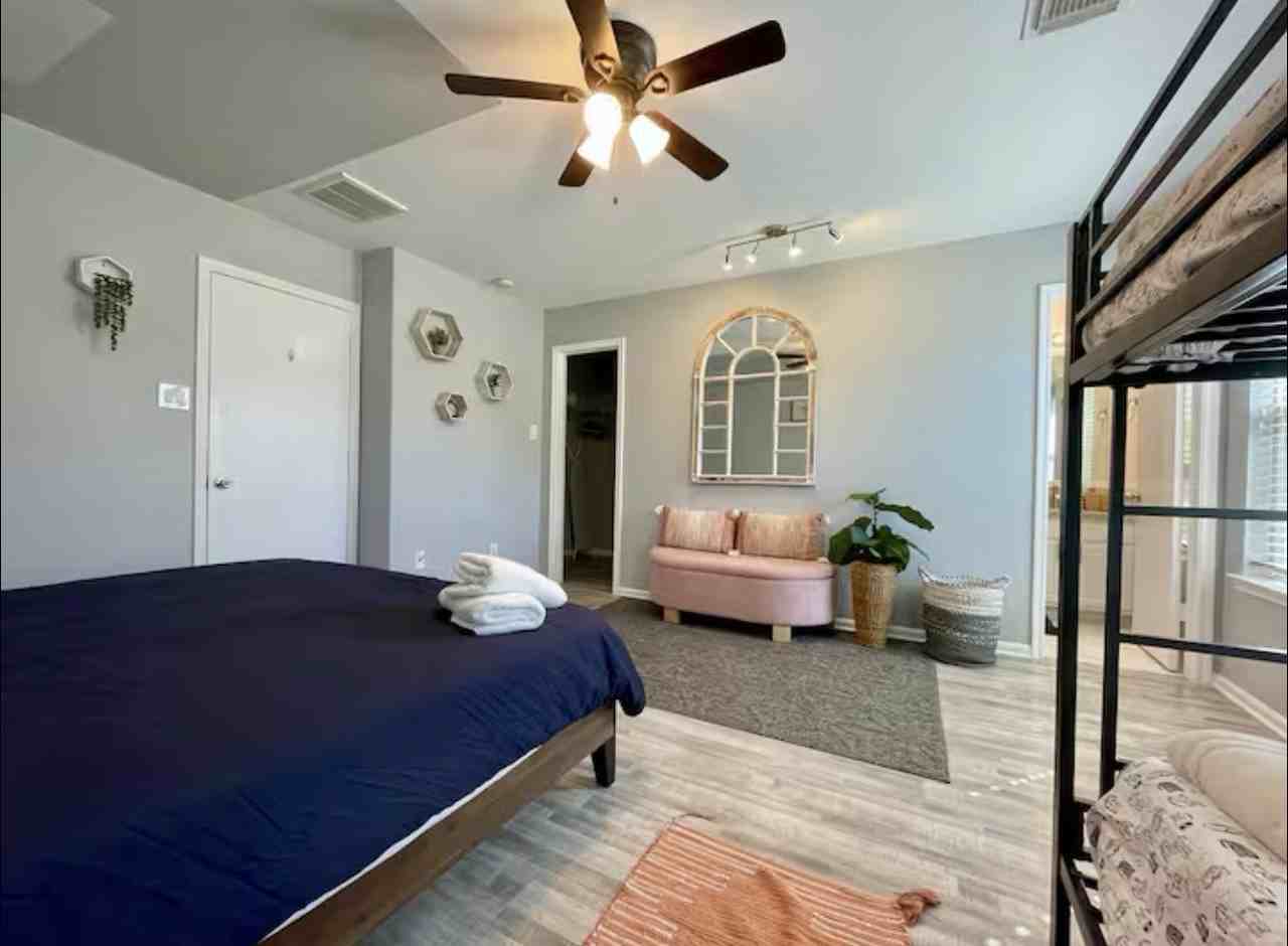 13131 Dawn Hollow Ln #13131 - Photo 4 of 27