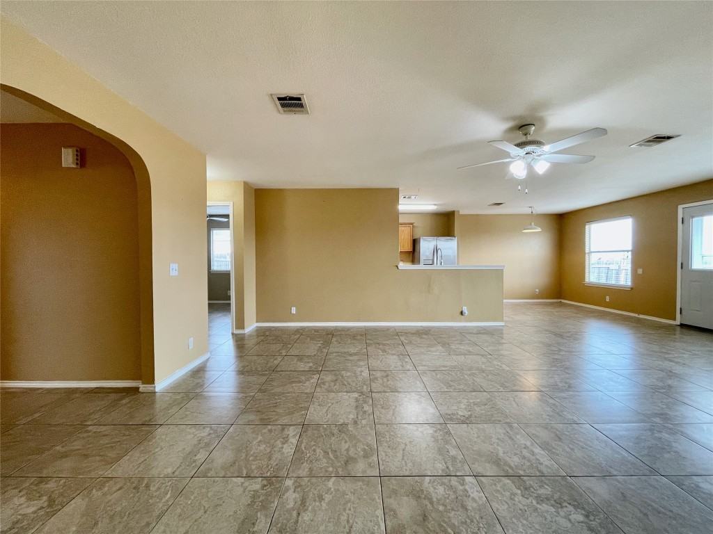 318 Mitchell Dr #318 - Photo 6 of 33