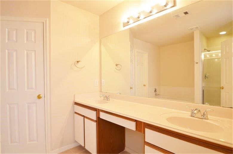 19607 Swan Valley Dr #19607 - Photo 4 of 21