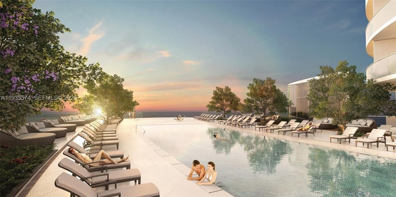 488 Ne 18th St #488-305 - Photo 2 of 24