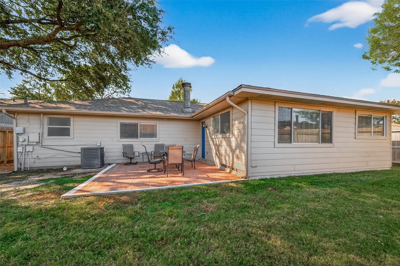 17043 Coachmaker Dr #17043 - Photo 6 of 41