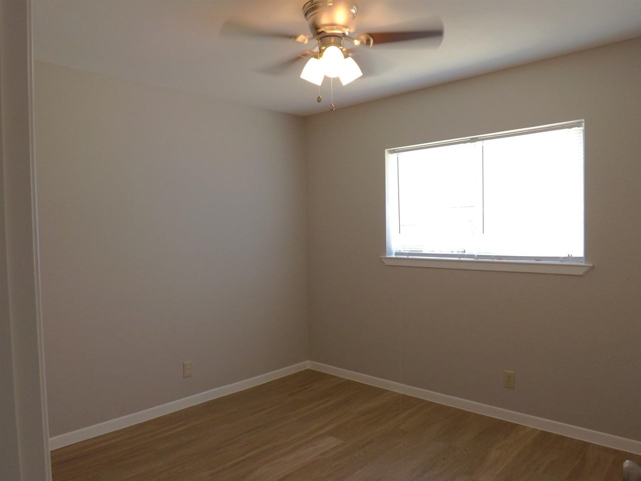 1211 Mulberry Dr #1211 - Photo 5 of 8