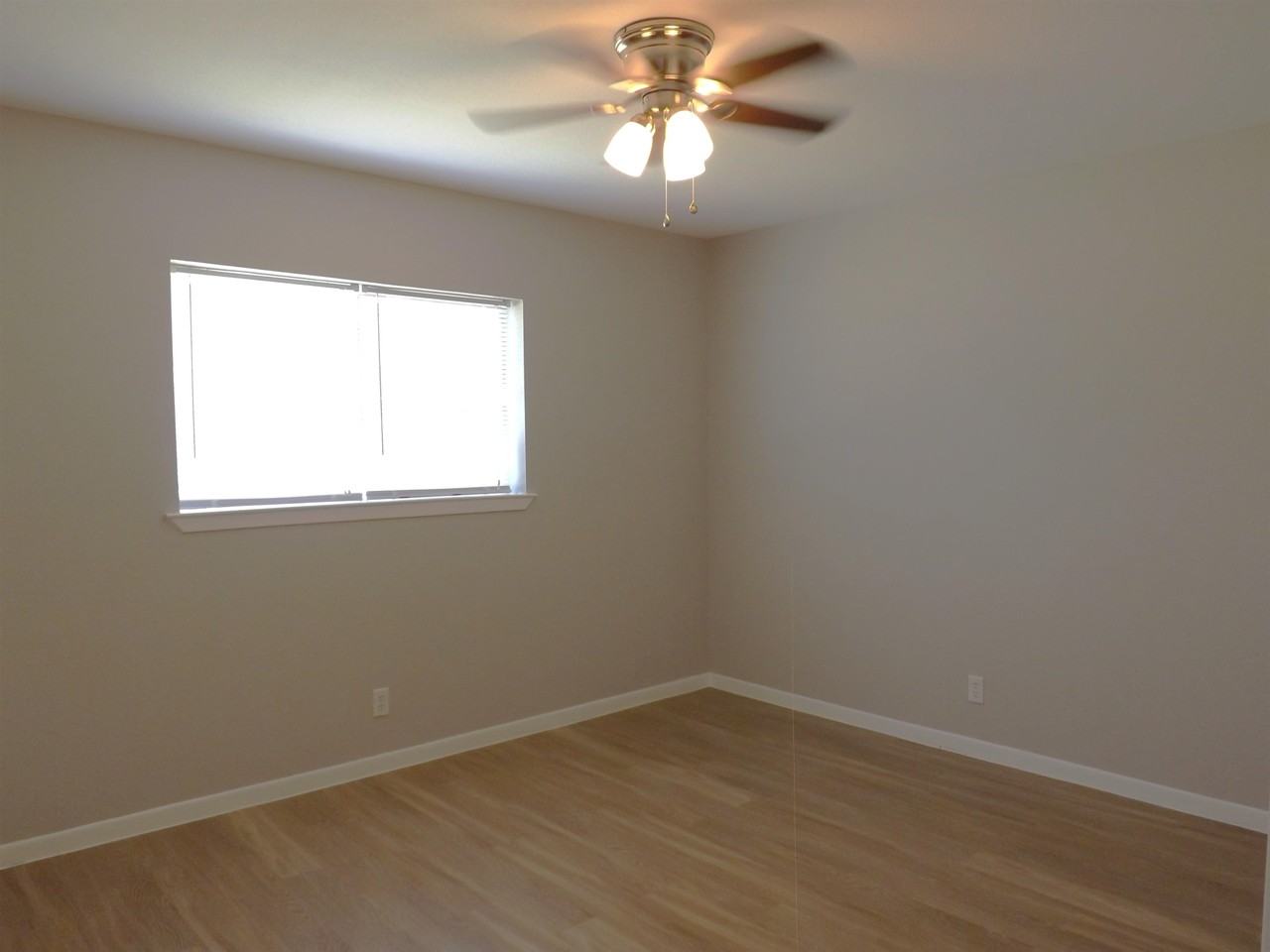 1211 Mulberry Dr #1211 - Photo 6 of 8