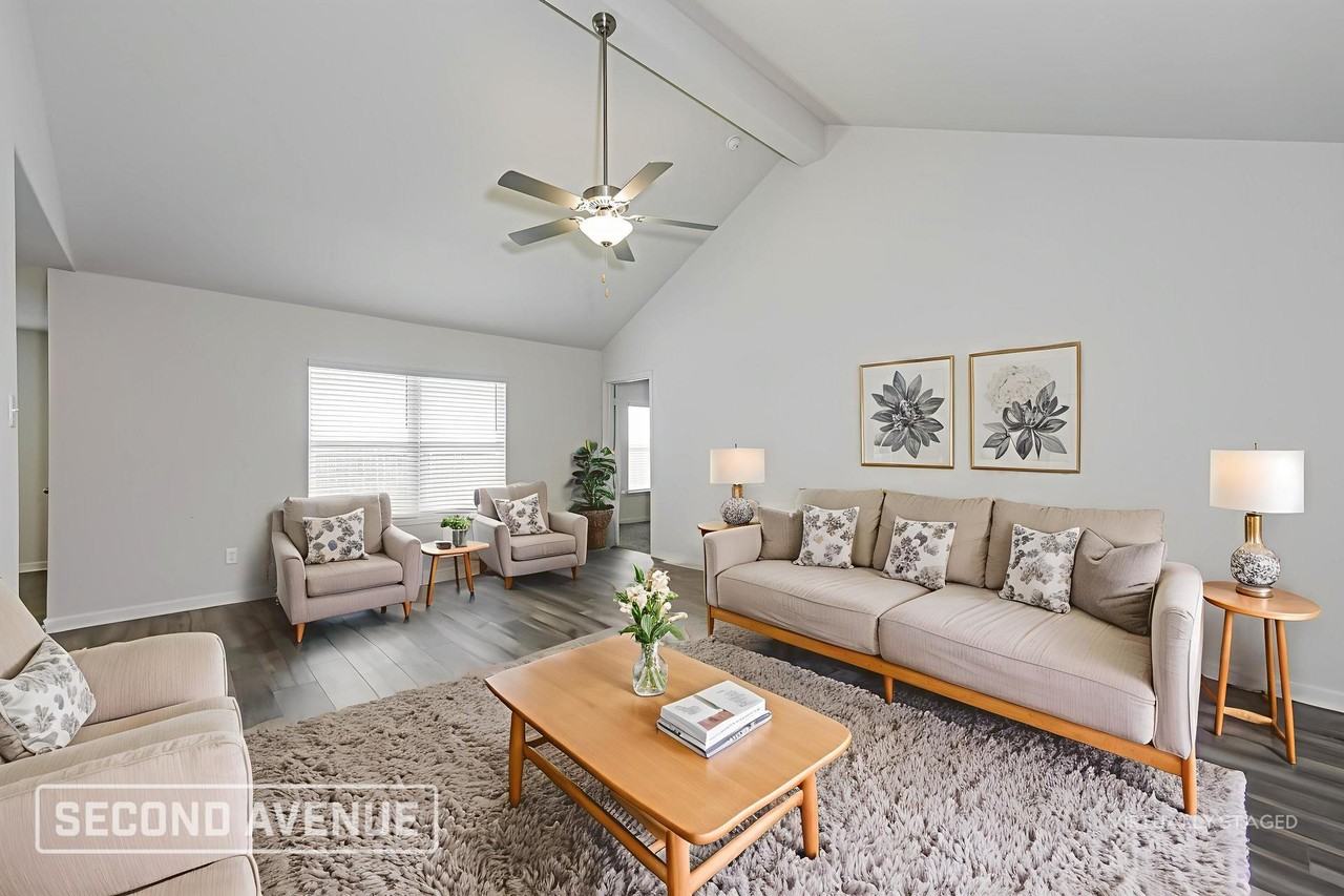 327 Condie Russell Ave - Photo 4 of 33