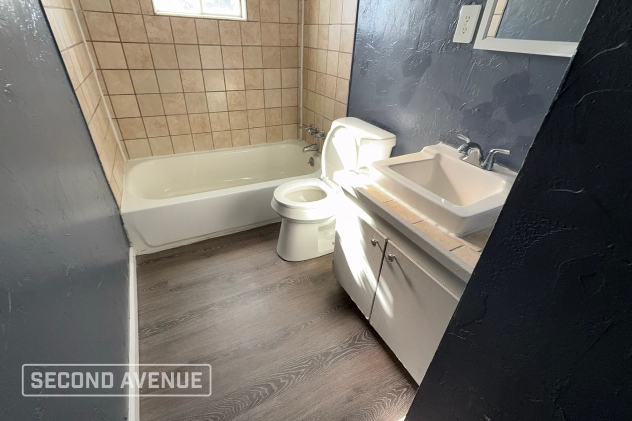 2443 N Prospect Ave - Photo 7 of 11