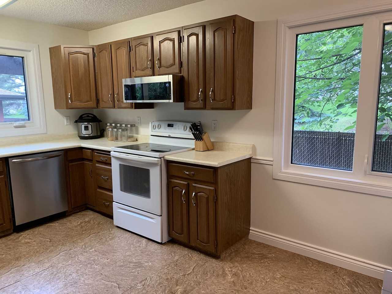 96 Lacombe Point, St. Albert, Alberta, Canada, T8N 3P7 - Photo 7 of 18