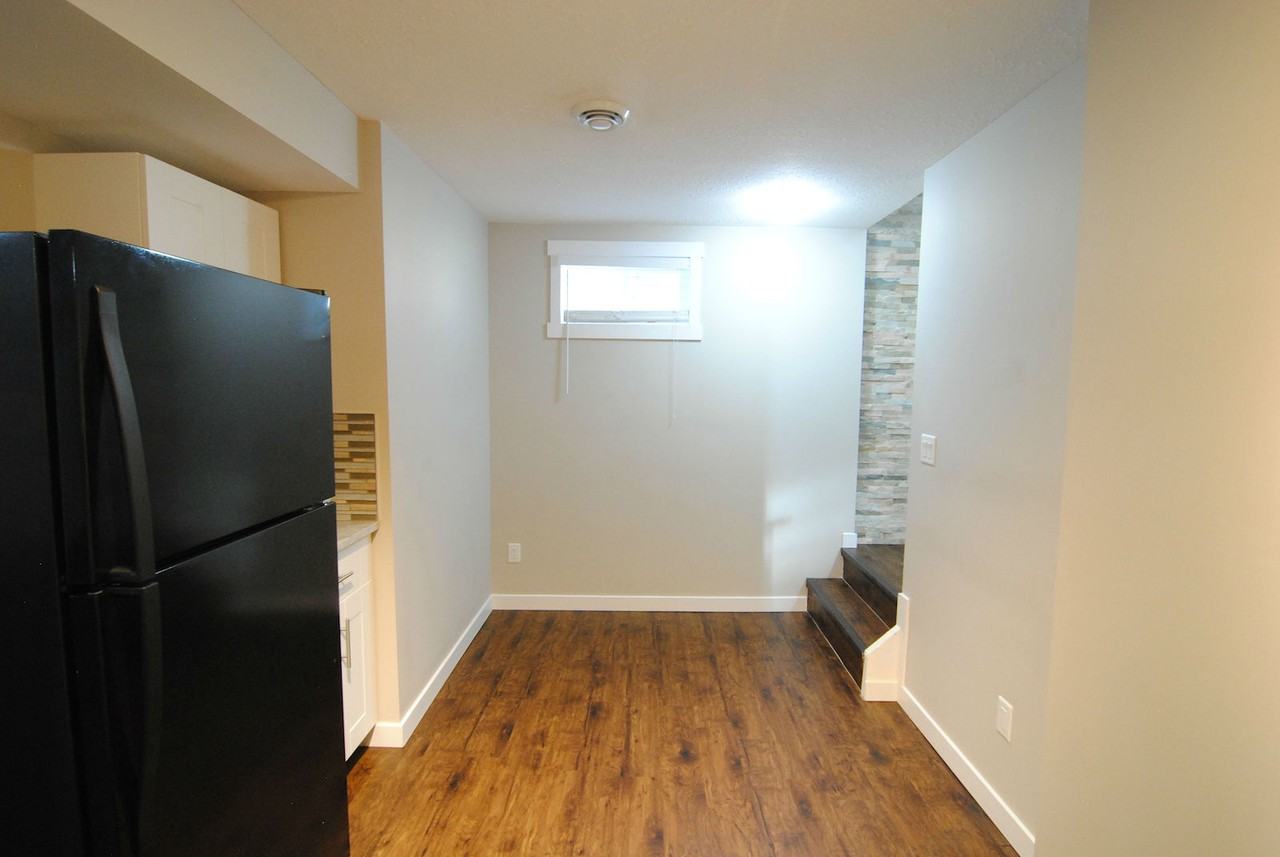 9031 136 Avenue, Down , Edmonton, Alberta, Canada, T5E 1V6 - Photo 3 of 11