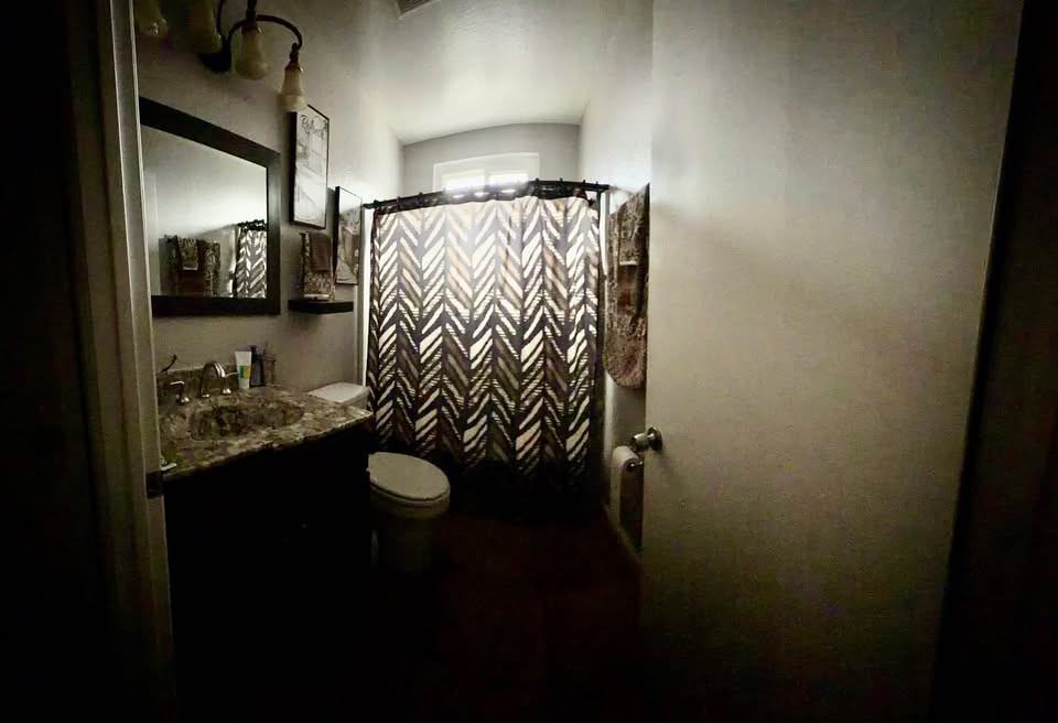 27 Town Square Place - Photo 7 of 8