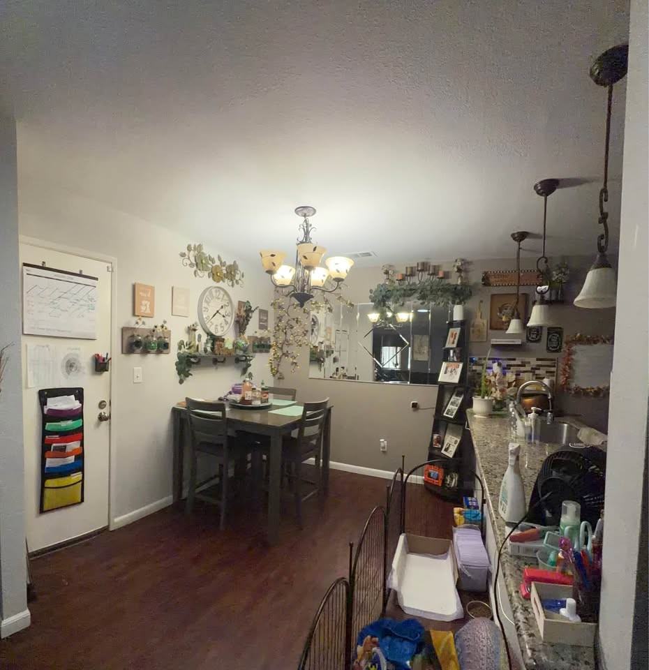 27 Town Square Place - Photo 2 of 8