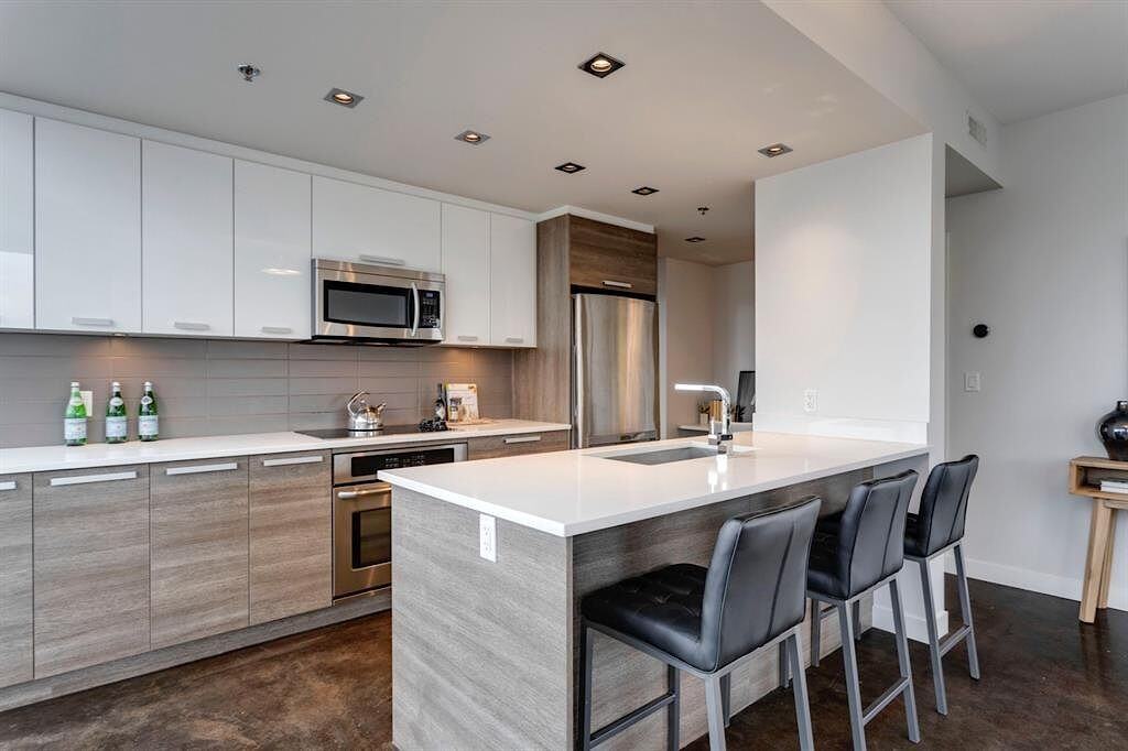 235 9a St Nw - Photo 6 of 20