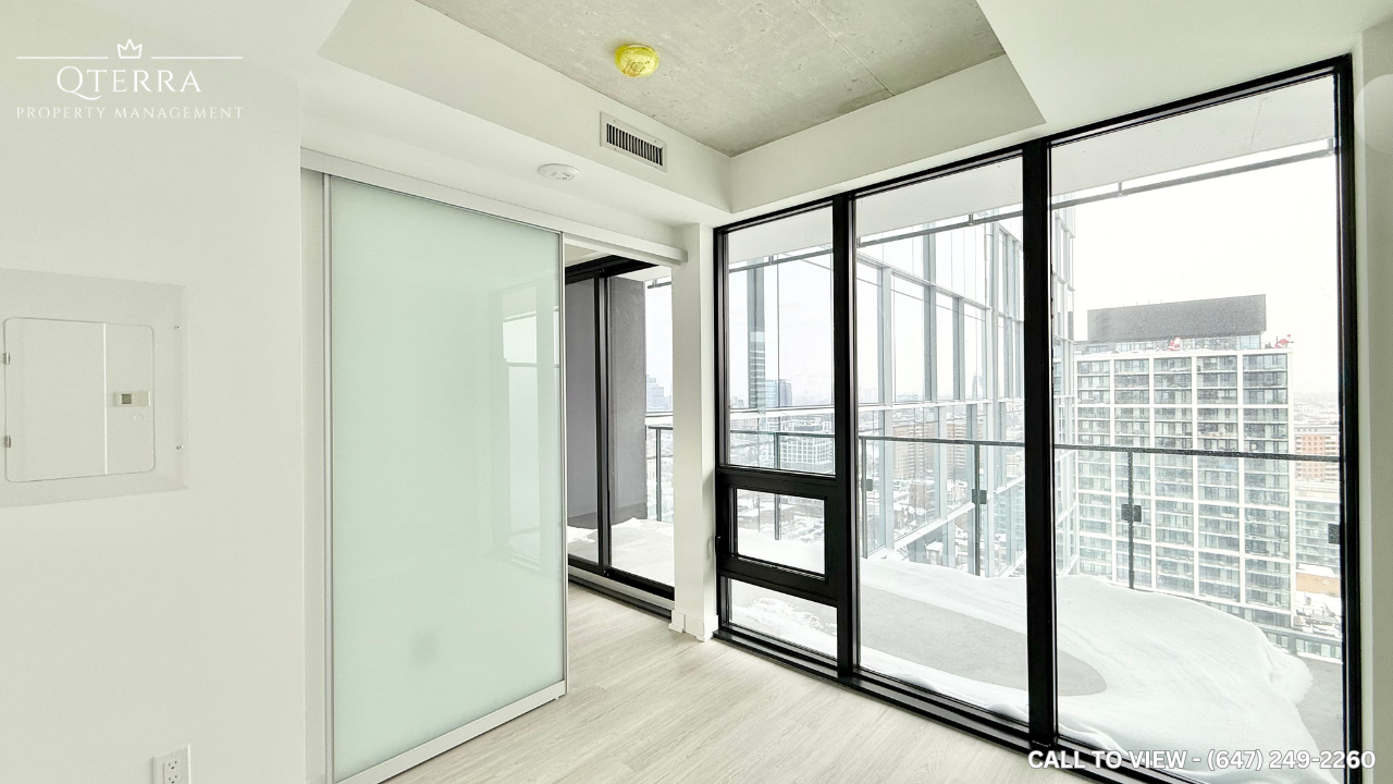 2205-284 King St E, Toronto, Ontario M5A 1K4 - Photo 3 of 11