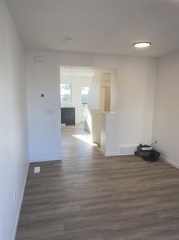 SF263 - 1 MONTH FREE - Modern 2 Bedroom - 1.5 Bathroom Townhome - Photo 6 of 10