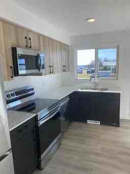 SF263 - 1 MONTH FREE - Modern 2 Bedroom - 1.5 Bathroom Townhome - Photo 7 of 10