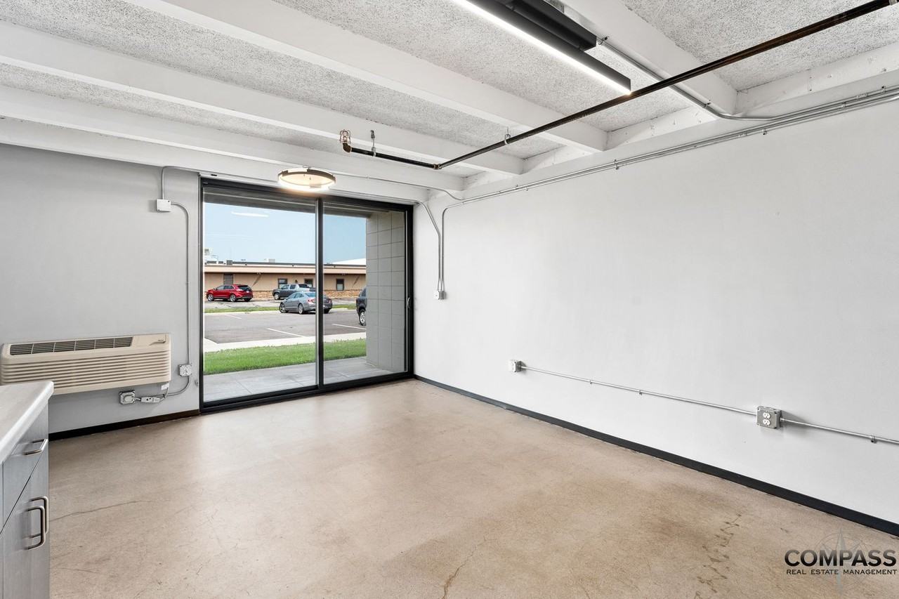 The Howard Apartments - Photo 5 of 50