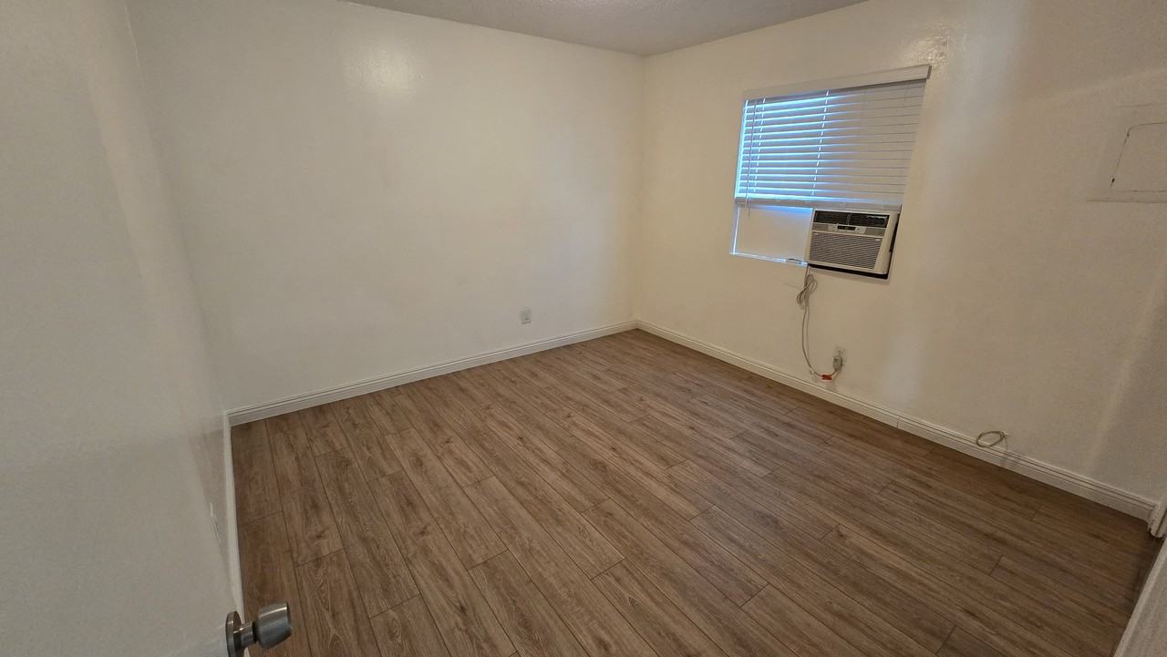 Monte Vista St & N Ave 51 #3 - Photo 4 of 6