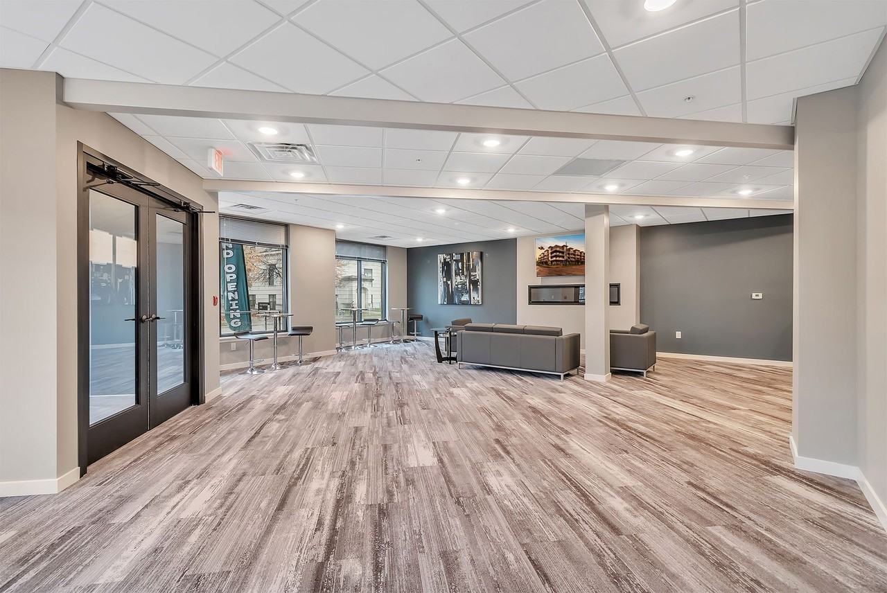 Metro Place Apartments - Photo 3 of 13