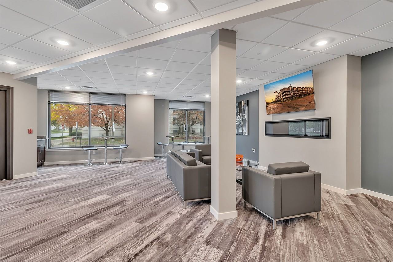 Metro Place Apartments - Photo 4 of 13