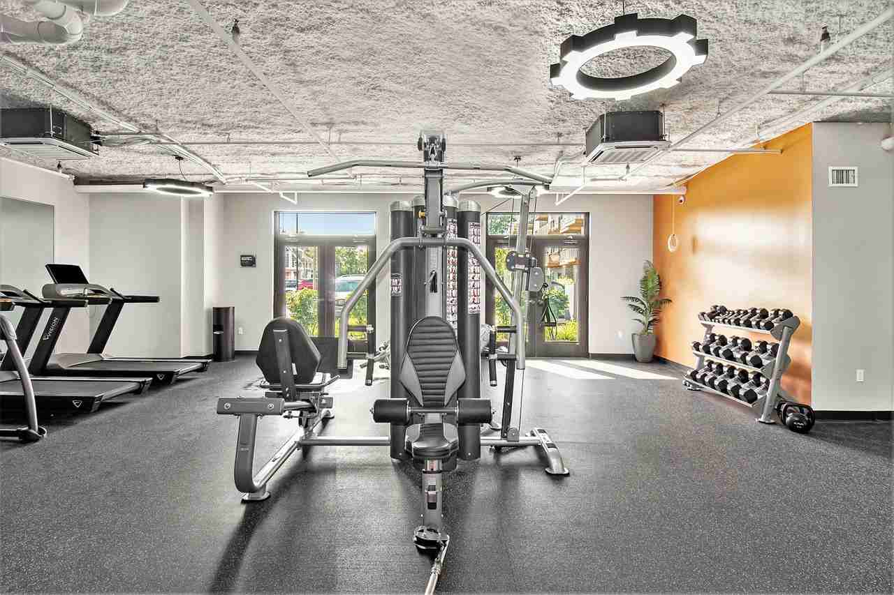 Metro Place Apartments - Photo 6 of 13