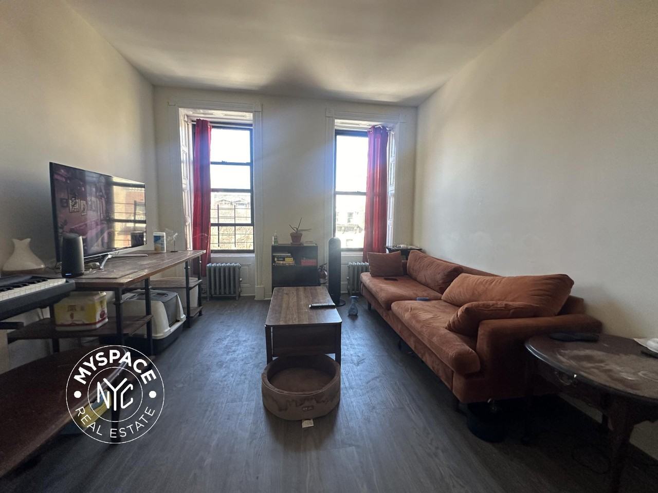 2081 5th Ave #4 - Photo 2 of 11