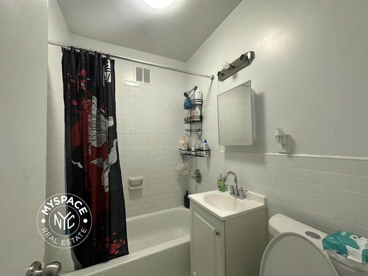 2081 5th Ave #4 - Photo 6 of 11