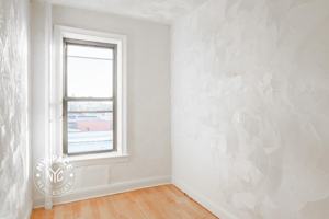 featured image of 262 E 55th St #3a