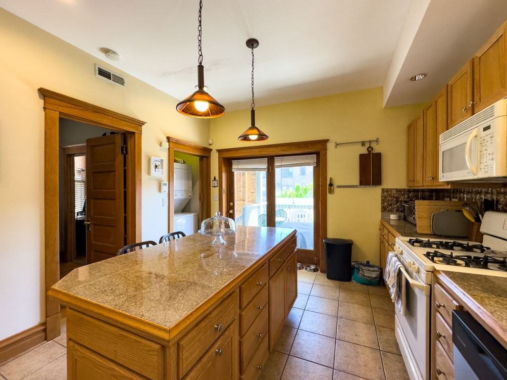 2711 N Kimball Ave #2 - Photo 4 of 21