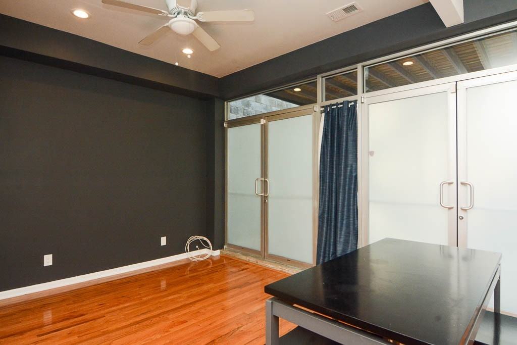 1450 W Blackhawk St #2 - Photo 5 of 20