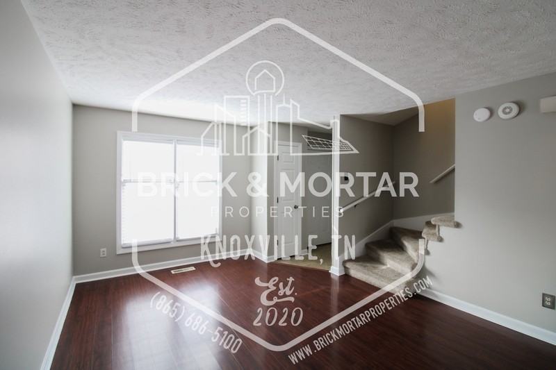 4007 Heather Ct - Photo 4 of 28