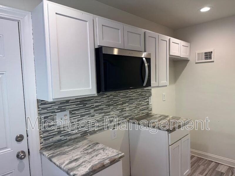 17164 Northlawn St - Photo 7 of 16