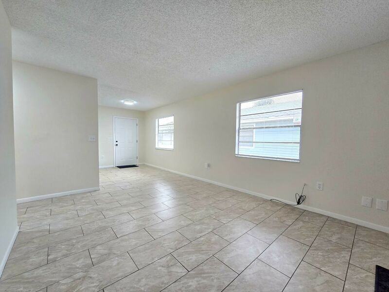 1738 E Fern Rd #1736 - Photo 2 of 15