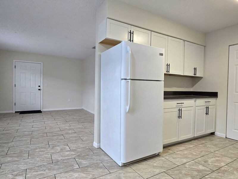 1738 E Fern Rd #1736 - Photo 7 of 15