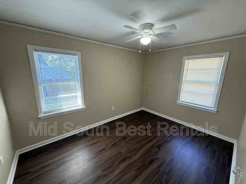 1870 Corning Ave - Photo 6 of 14