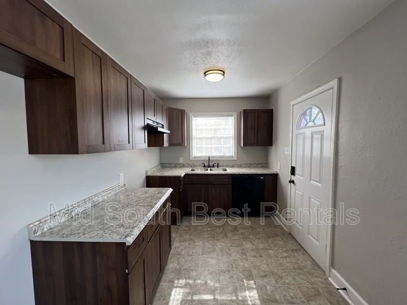 2193 Piedmont Ave - Photo 5 of 12