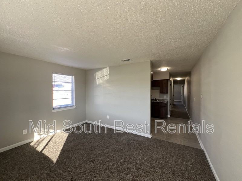 2420 Charjean Cv - Photo 3 of 12