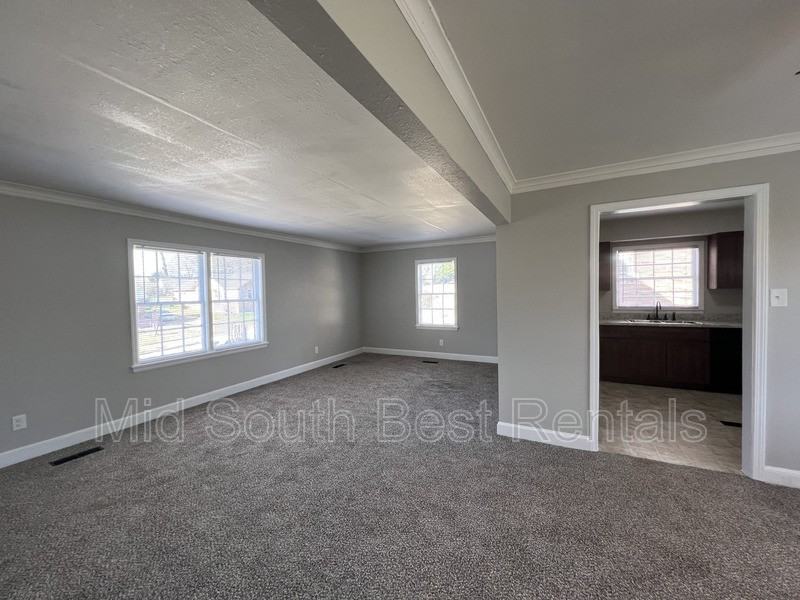 2066 Laramie St - Photo 6 of 15