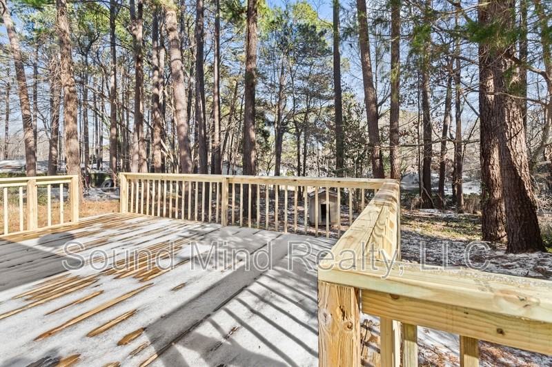 2413 Keith Dr - Photo 5 of 15