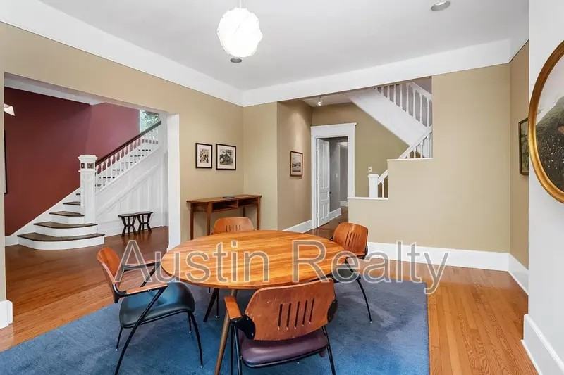 4388 Mcpherson Ave - Photo 7 of 21