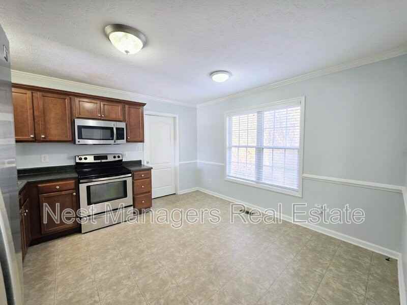 2604 Daniel Boone Ln - Photo 5 of 24