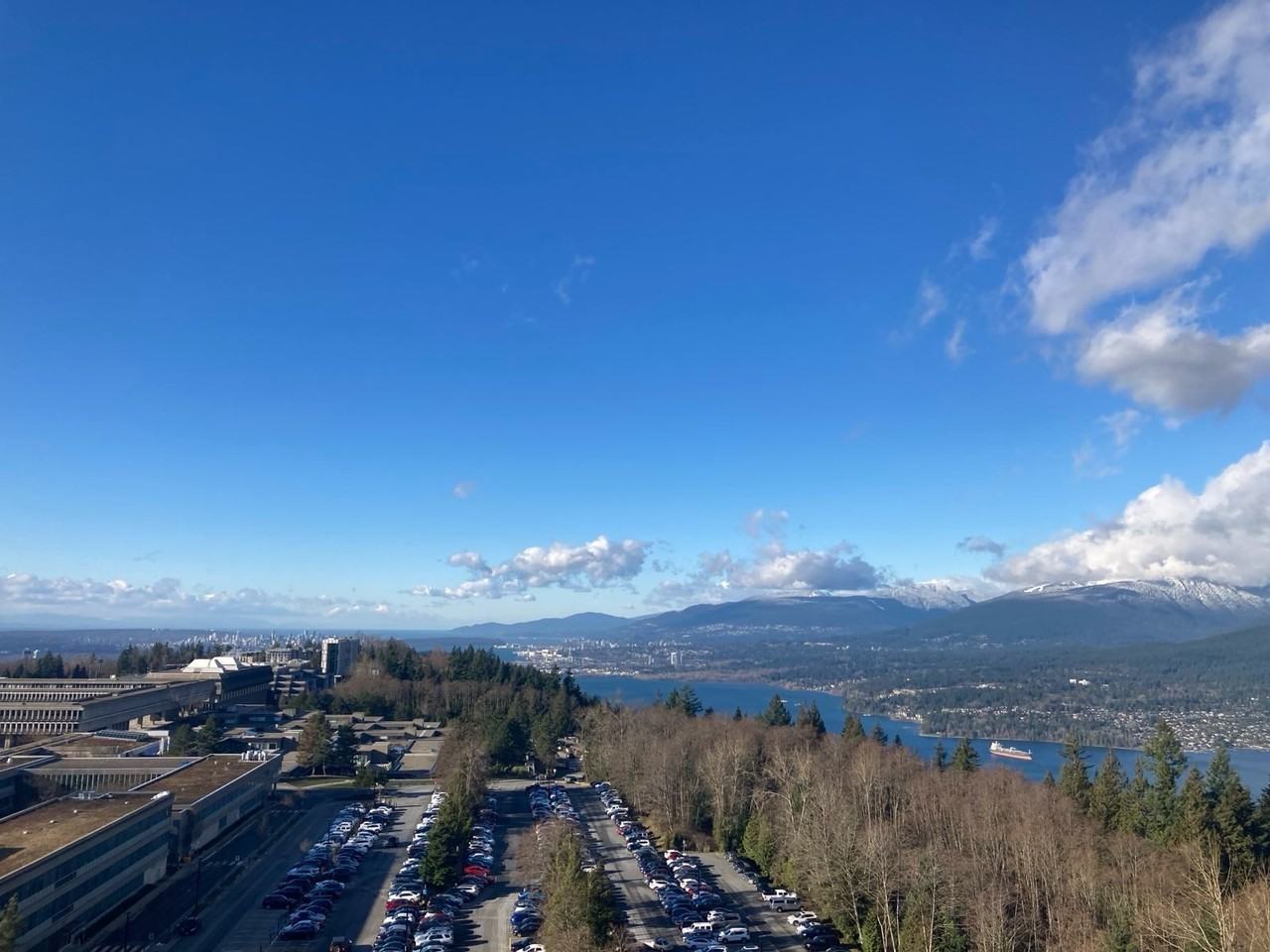 8750 University Cres - Photo 7 of 50