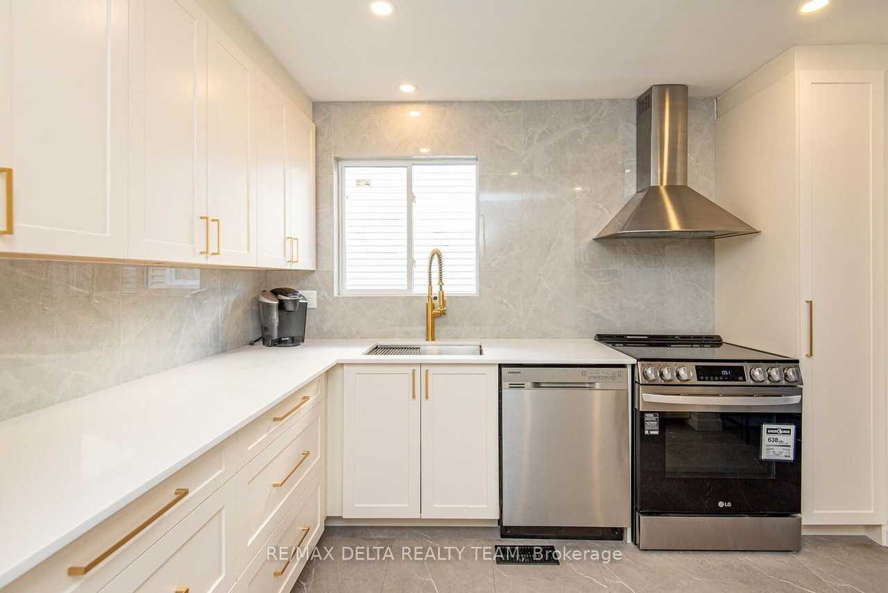 276 Turnstone Crt - Photo 4 of 50