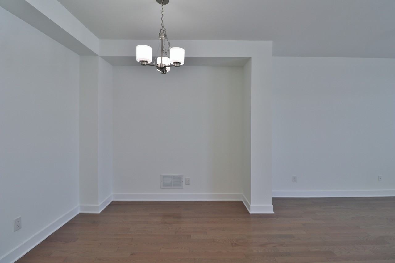 461 Fernside St - Photo 6 of 50