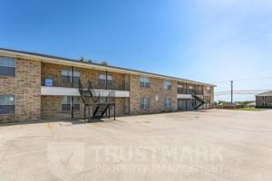 featured image of 700 S Amy Ln #103