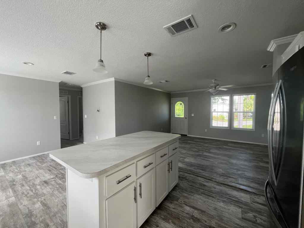 3 Eland Dr #003 - Photo 6 of 37