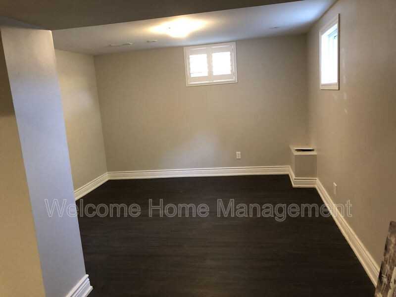 322 East 17th St - Photo 4 of 10