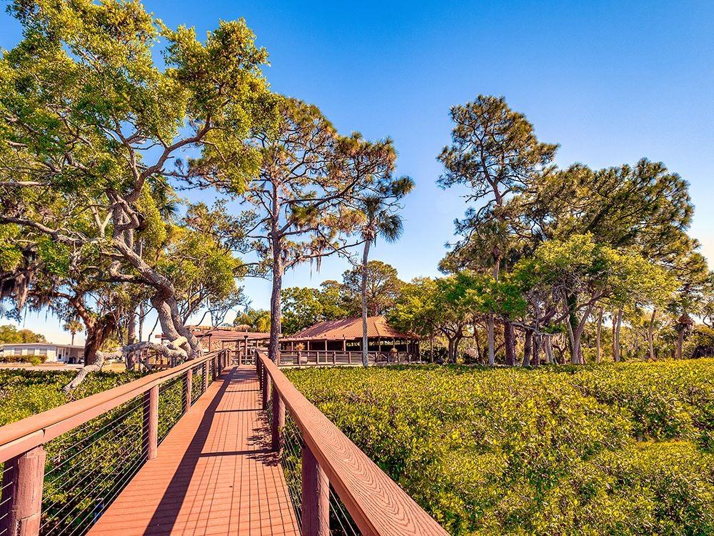 486 Driftwood Dr - Photo 4 of 36