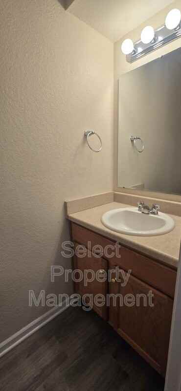 5446 Evard Rd - Photo 5 of 16