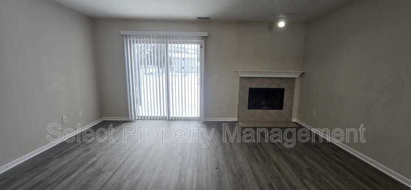 5446 Evard Rd - Photo 7 of 16