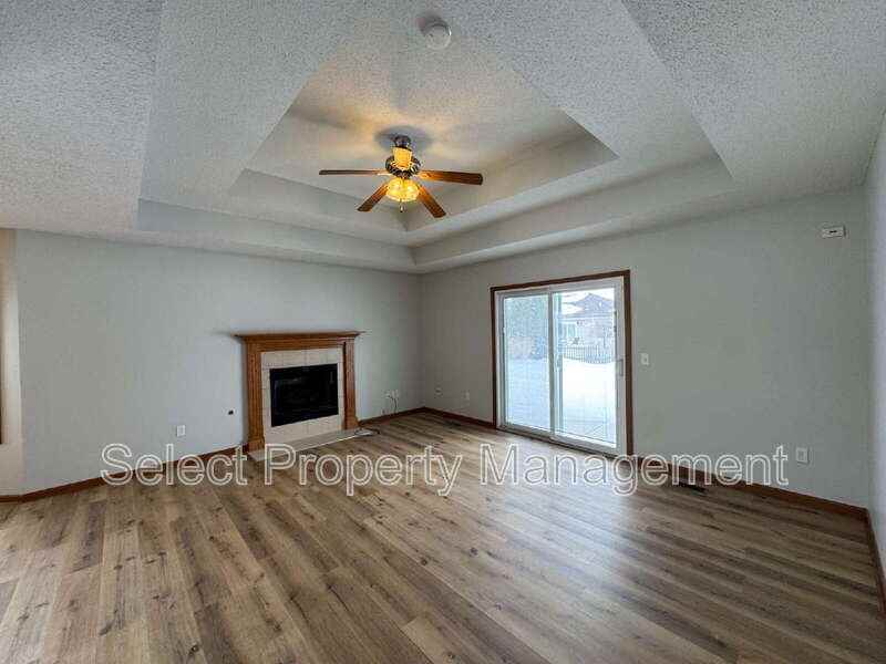 829 Willen Ln - Photo 3 of 18